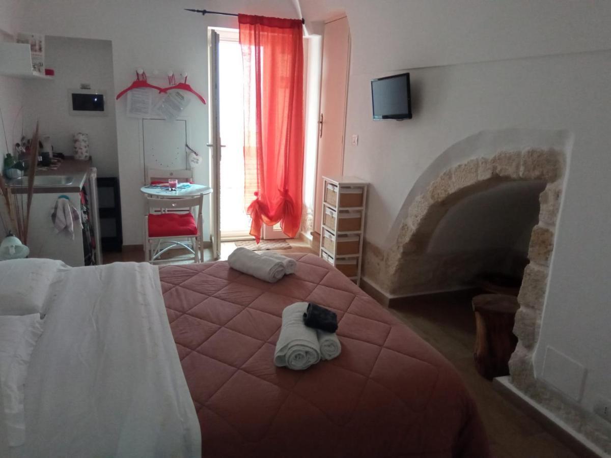 Monolocale Piano Terra Casa Viola- Loc Breve Appartement Polignano a Mare Buitenkant foto