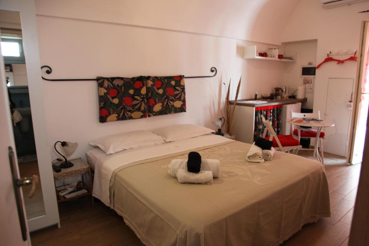Monolocale Piano Terra Casa Viola- Loc Breve Appartement Polignano a Mare Buitenkant foto